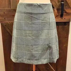Rachel Zoe Black & white plaid skirt D5.30.7.3